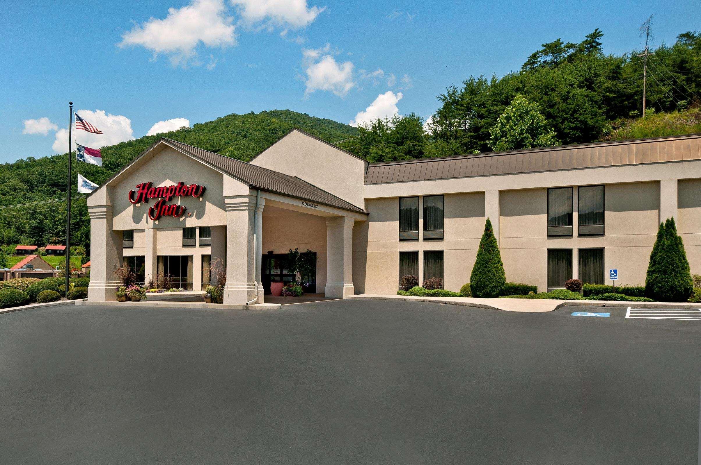 Hampton Inn By Hilton Cherokee Exterior foto