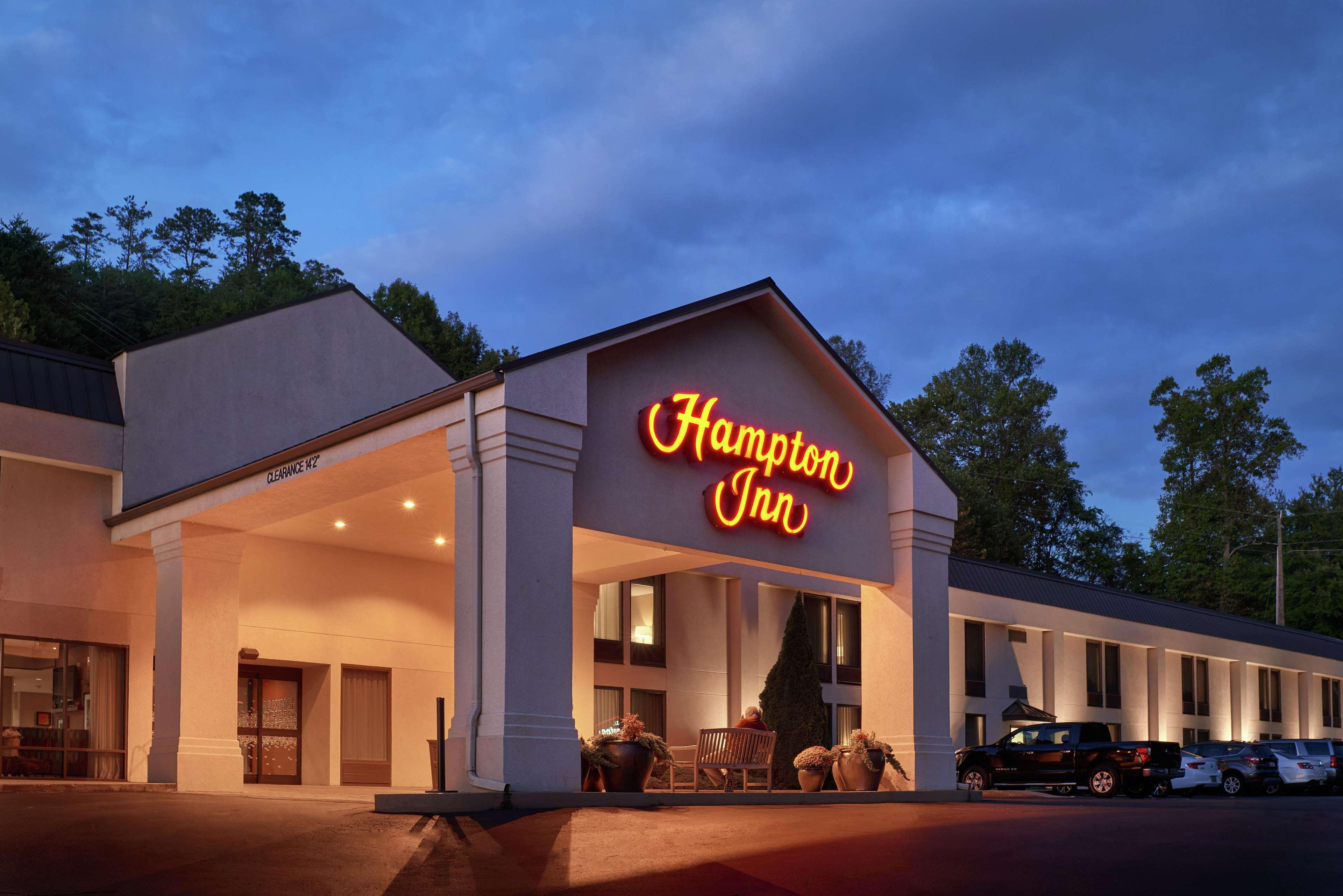 Hampton Inn By Hilton Cherokee Exterior foto